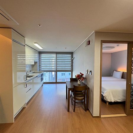 Residence Hotel K Okpo Geoje Extérieur photo