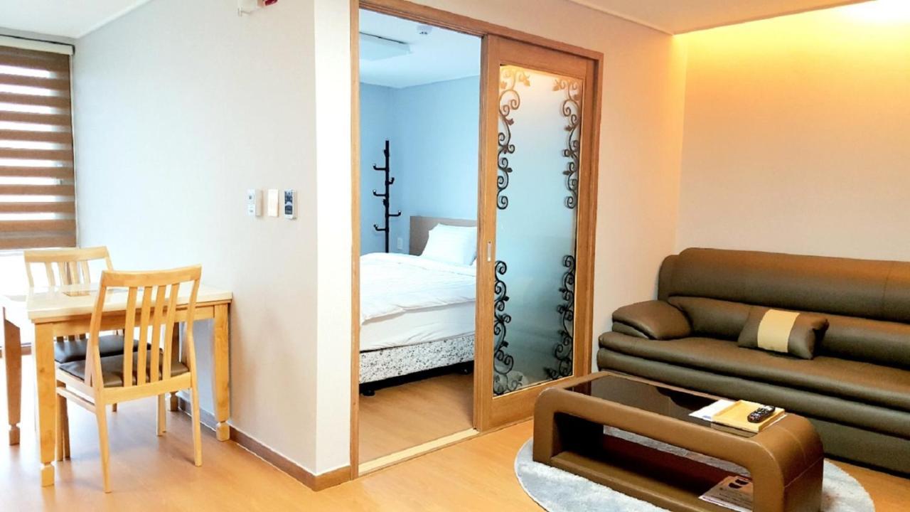 Residence Hotel K Okpo Geoje Extérieur photo